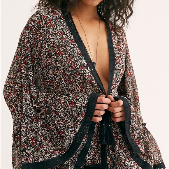 Free People Lola Kimono NWT - Picture 2 of 4